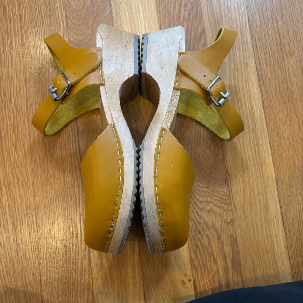 MIA Sofia Clog - Picture 9 of 11